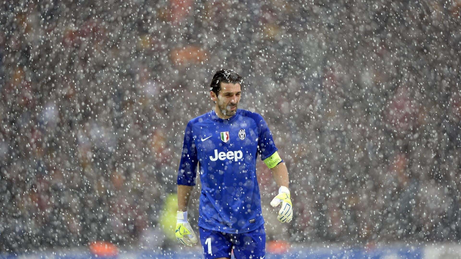 开云体育APP下载-速度与技术的较量：车手们的驾驶绝技全面解析，驾驶技术与技巧大全 时