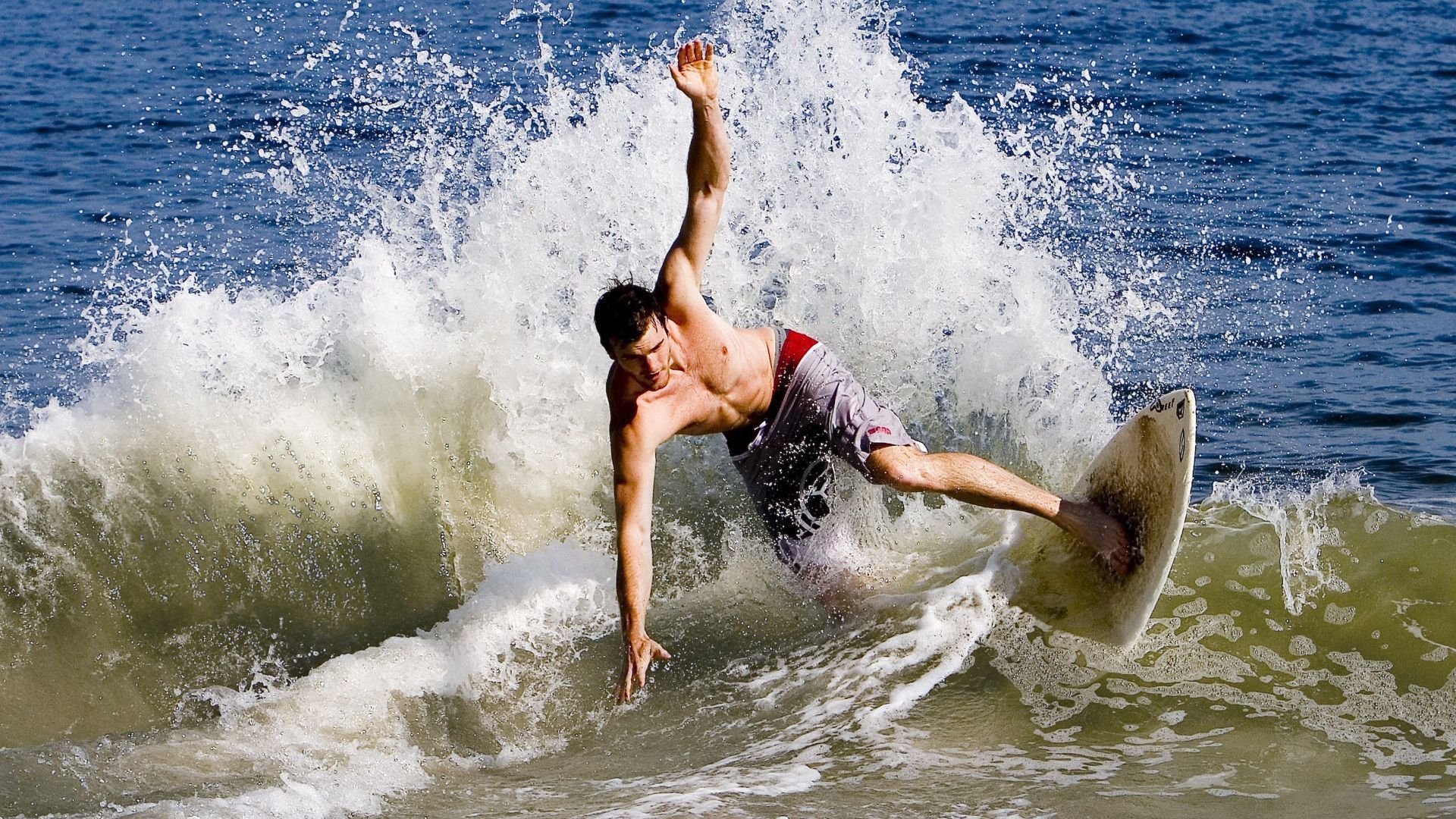 青少年“拼搏之星”全国篮球技能大赛在上海火热举行，引领青训新风尚