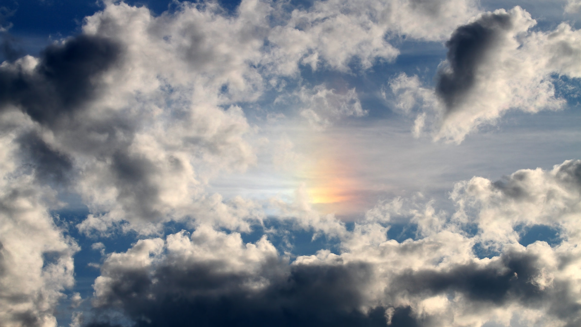 勇士险胜凯尔特人,库里绝杀不中但维金斯补篮致胜,勇士签约维金斯