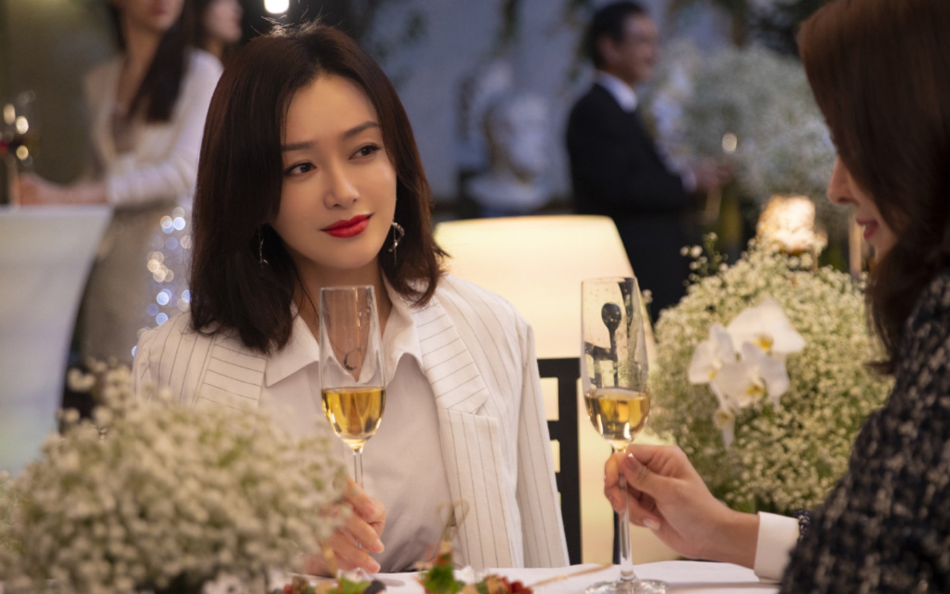 力战凶猛对手,坚守阵地拼尽全力