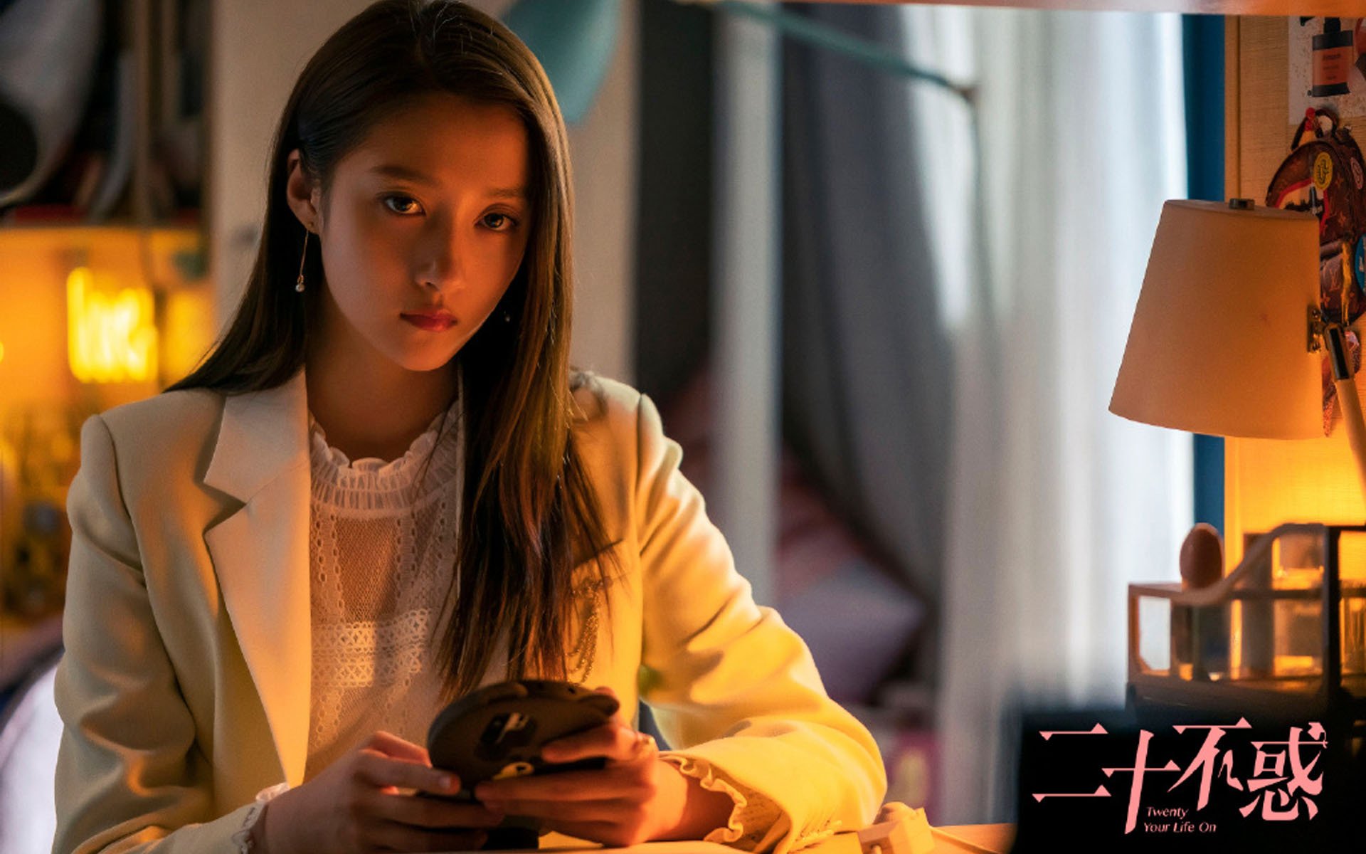 瑞士队中场贝尔特拉在巴黎奥运会上展现出强大的进攻组织能力,瑞典国王贝尔纳多特