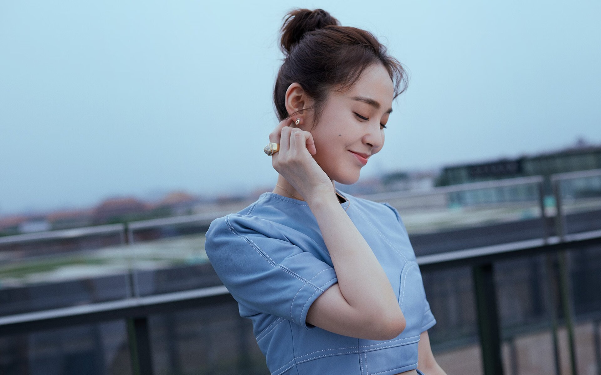 开云体育APP下载-仰泳老将率队冲击奖牌区，仰泳教练视频