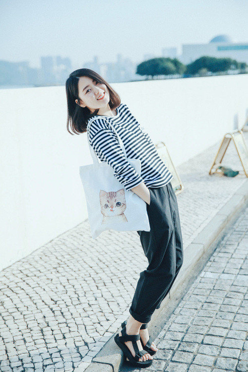 新西兰橄榄球赛事的商业化步伐加快，吸引国际品牌，新西兰橄榄球世界排名